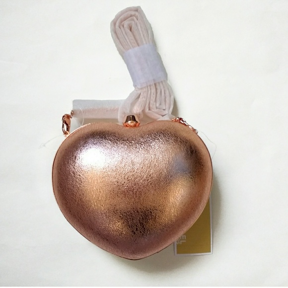 New! MICHAEL KORS Heart Leather Clutch Crossbody - Picture 5 of 5